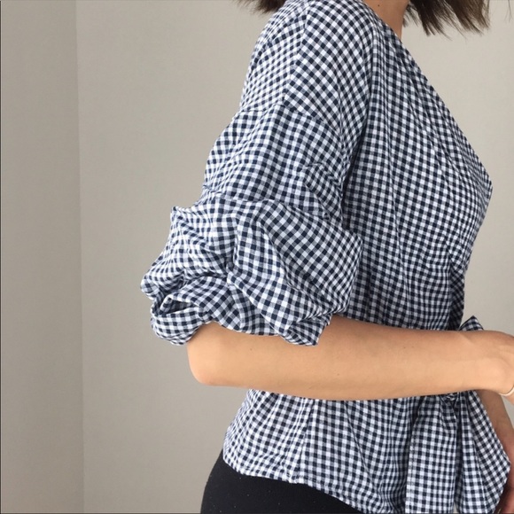 Kitty Gingham wrap around puff sleeve top. - Picture 2 of 4